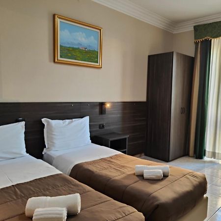 Hotel Romano ตูริน ภายนอก รูปภาพ
