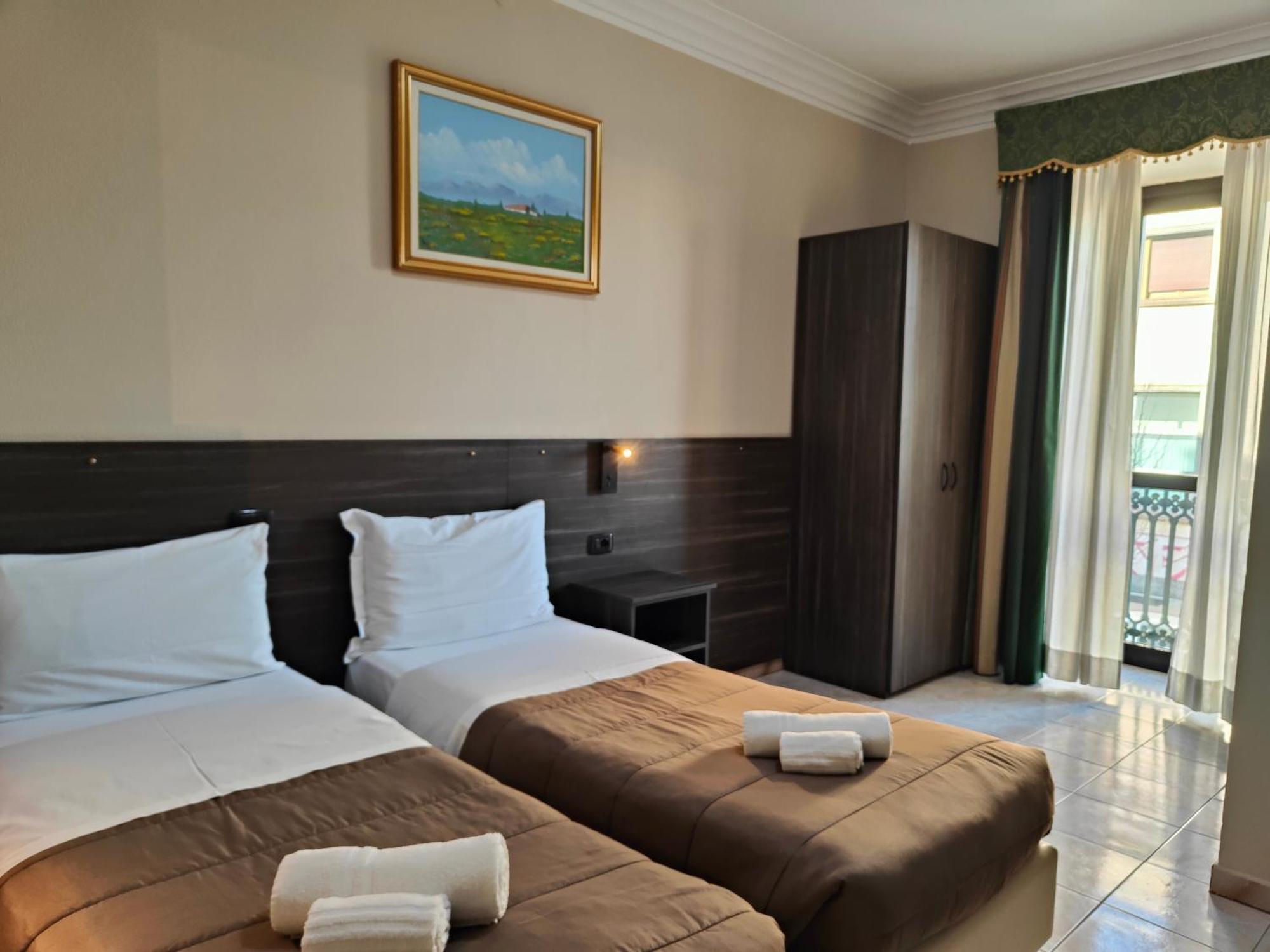 Hotel Romano ตูริน ภายนอก รูปภาพ