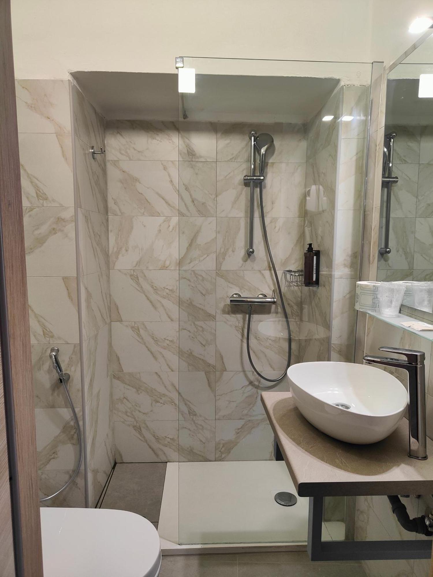Hotel Romano ตูริน ภายนอก รูปภาพ