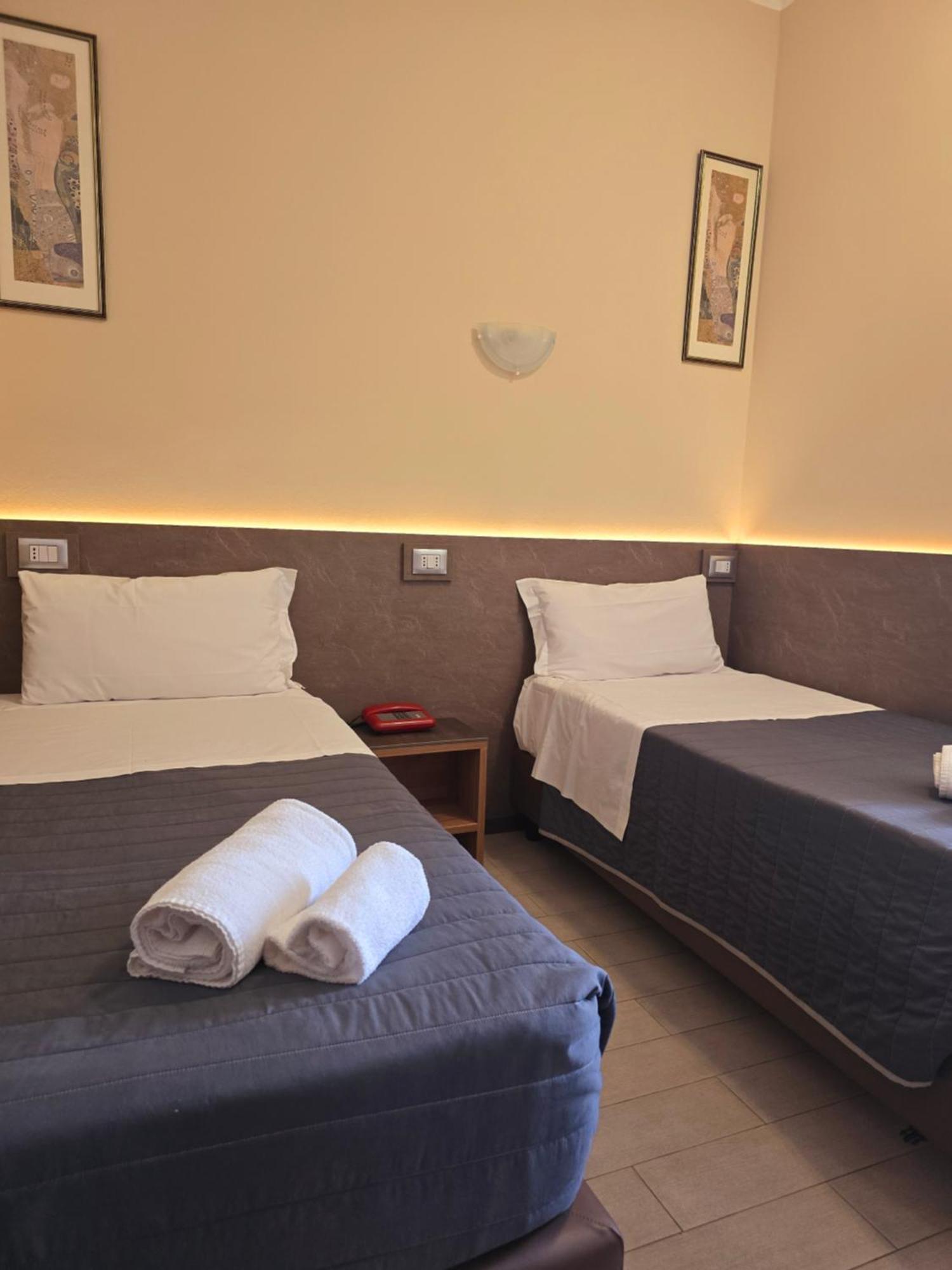 Hotel Romano ตูริน ภายนอก รูปภาพ